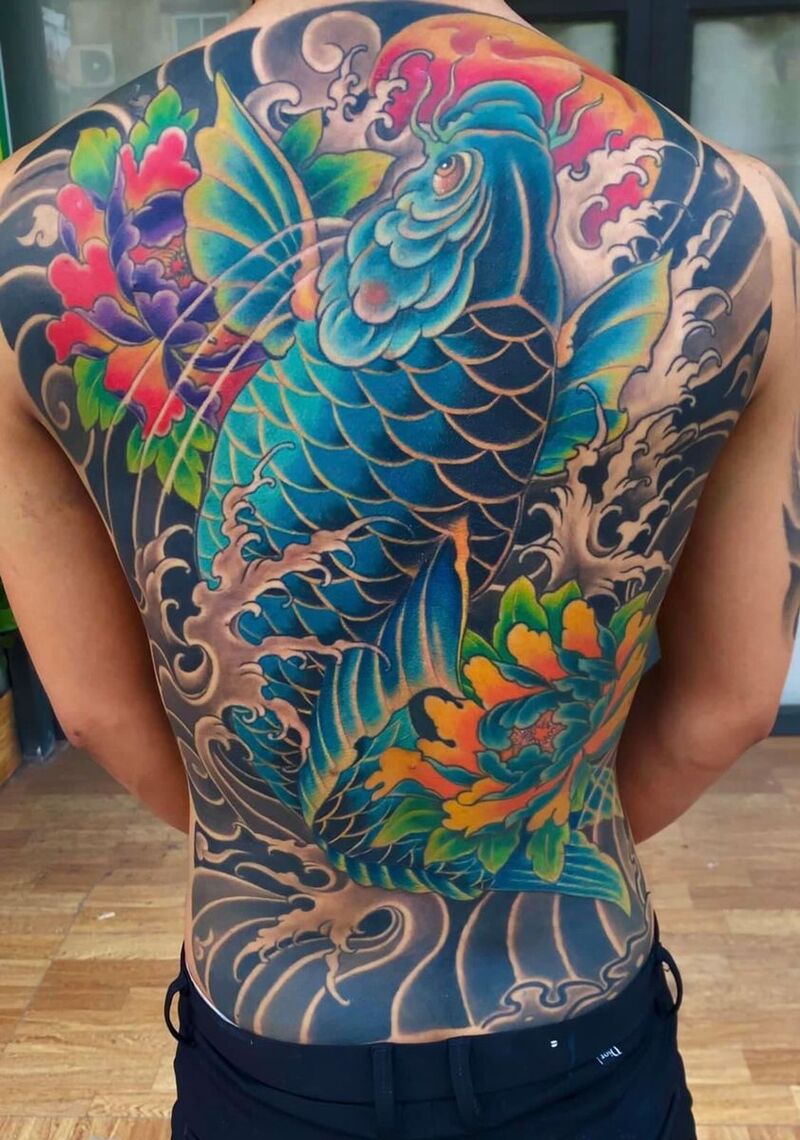 Mẫu hình xăm cá chép màu xanh
