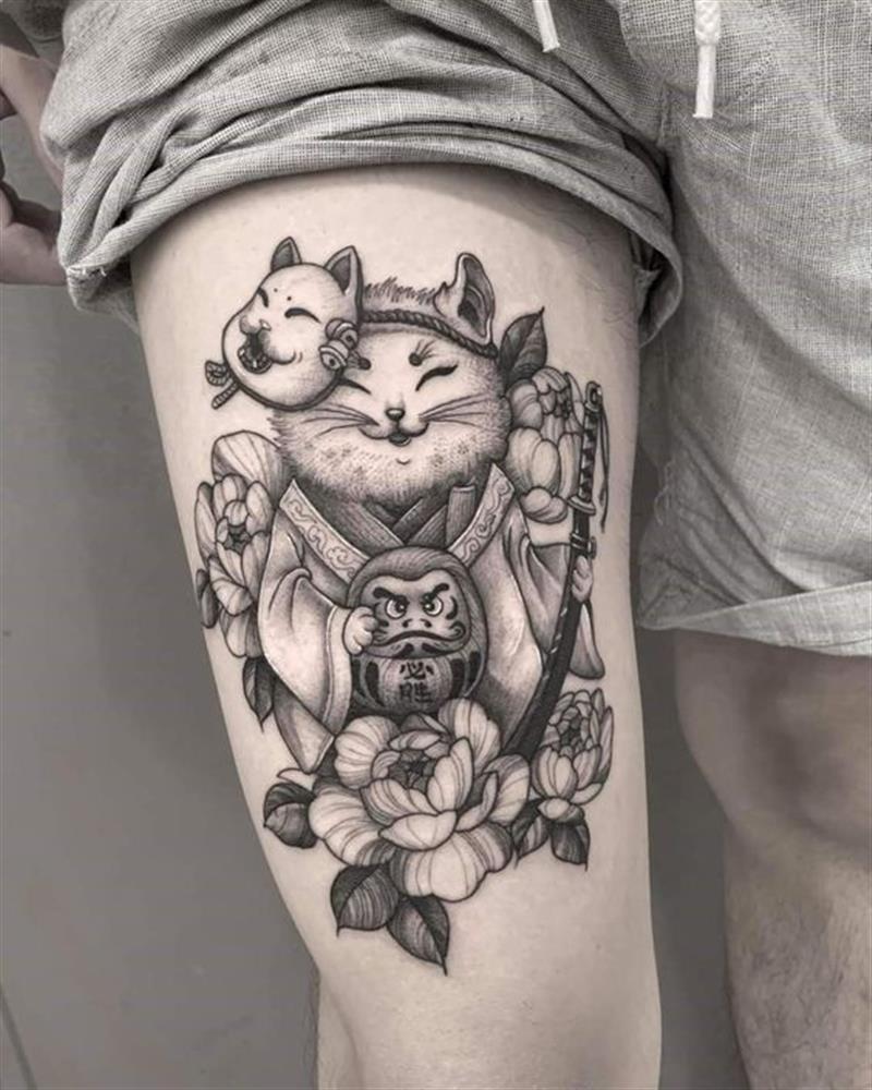 Hình Xăm Mèo Thần Tài và Daruma