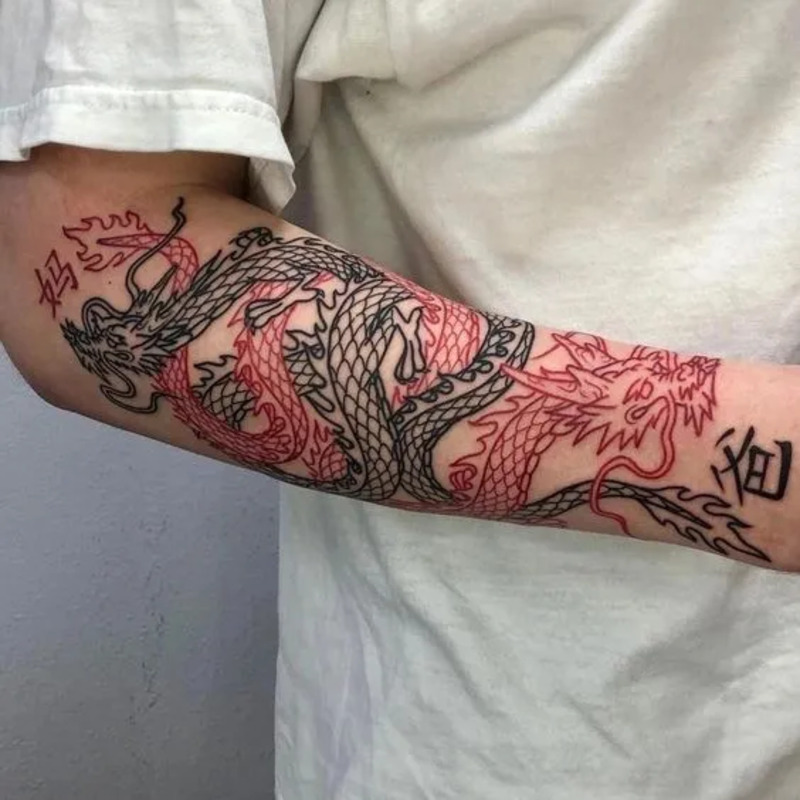 Hình xăm rồng quấn tay