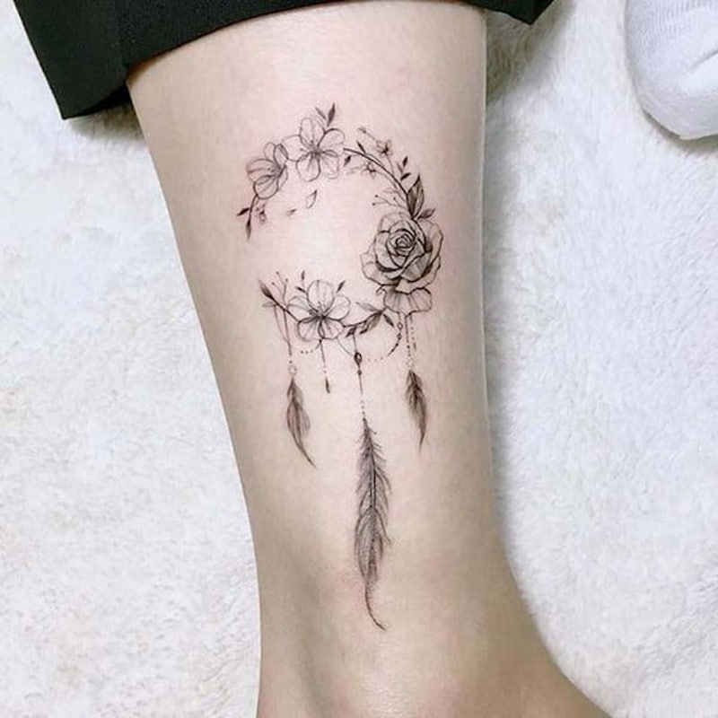 Hình xăm vòng tay dreamcatcher mang vẻ đẹp huyền bí và dịu dàng