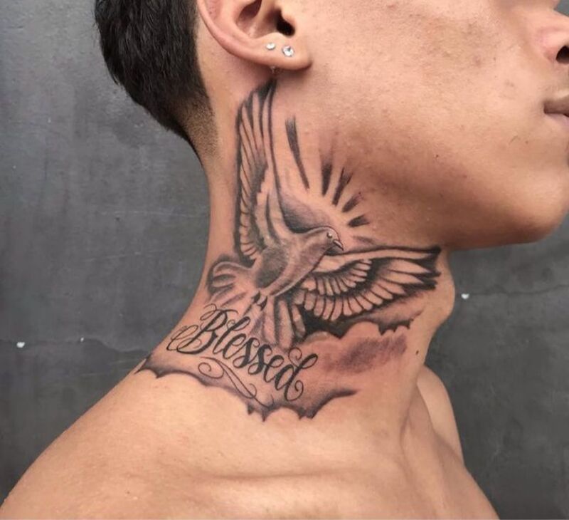 Mẫu hình xăm đẹp ở cổ cho nam